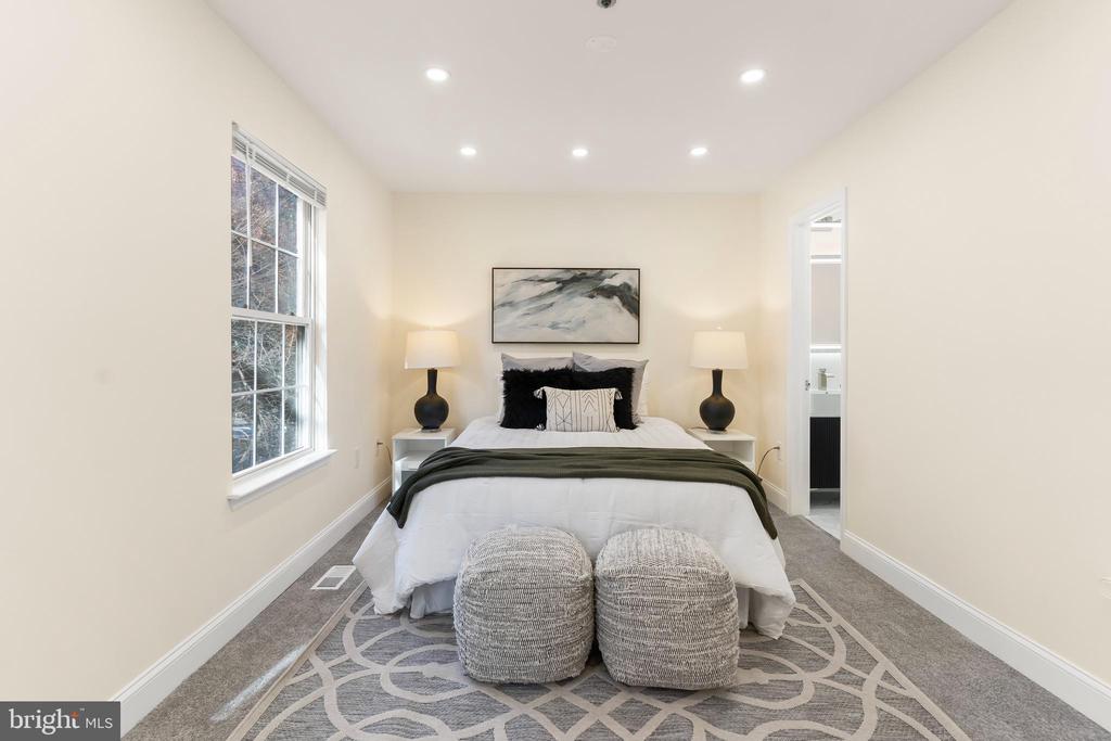 3116 Dynasty Dr