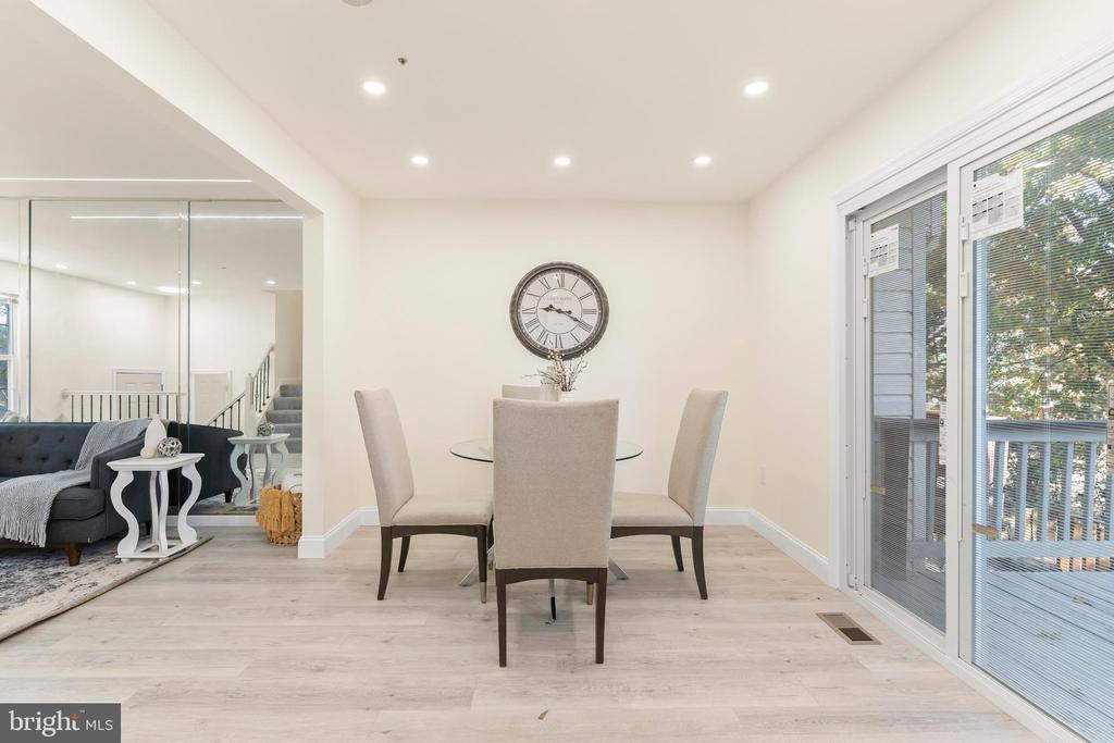 3116 Dynasty Dr