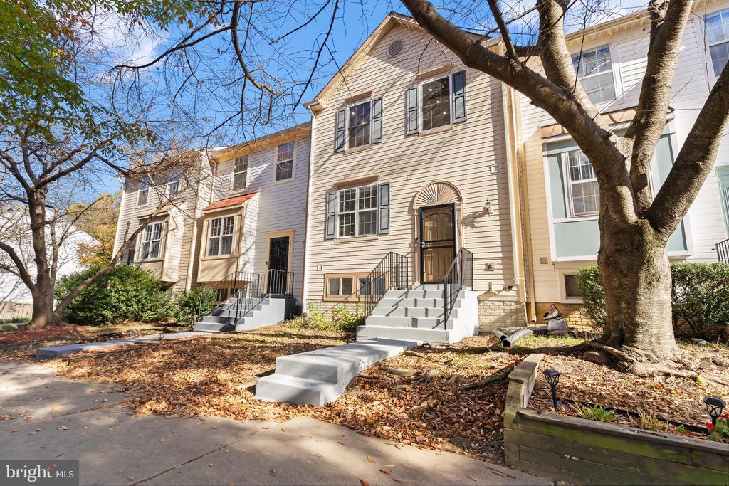 3116 Dynasty Dr