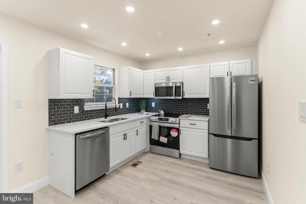 3116 Dynasty Dr