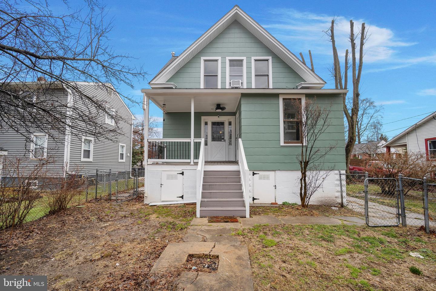 4906 QUEENSBURY RD