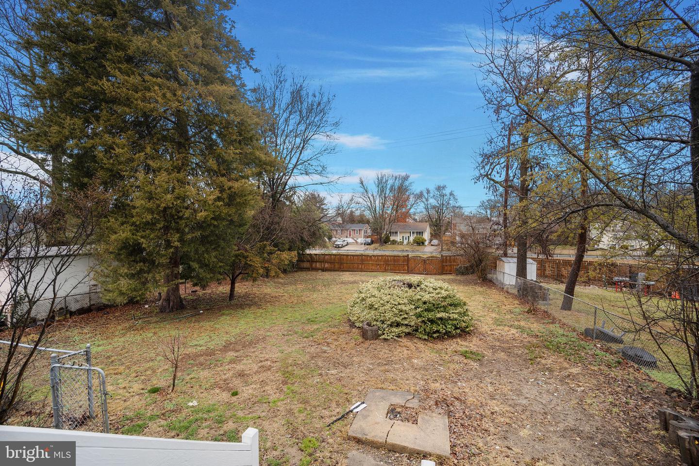 4906 QUEENSBURY RD