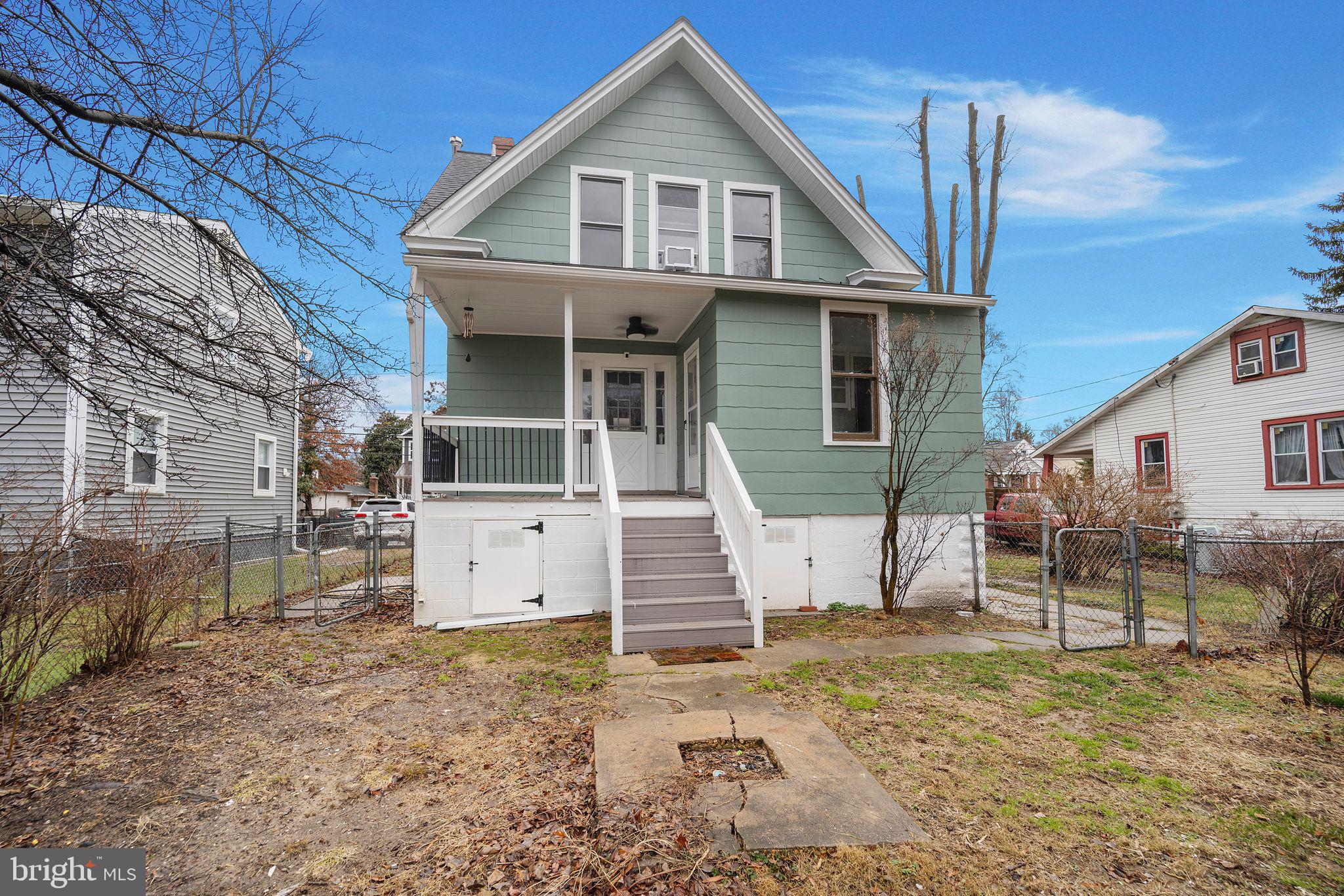 4906 QUEENSBURY RD