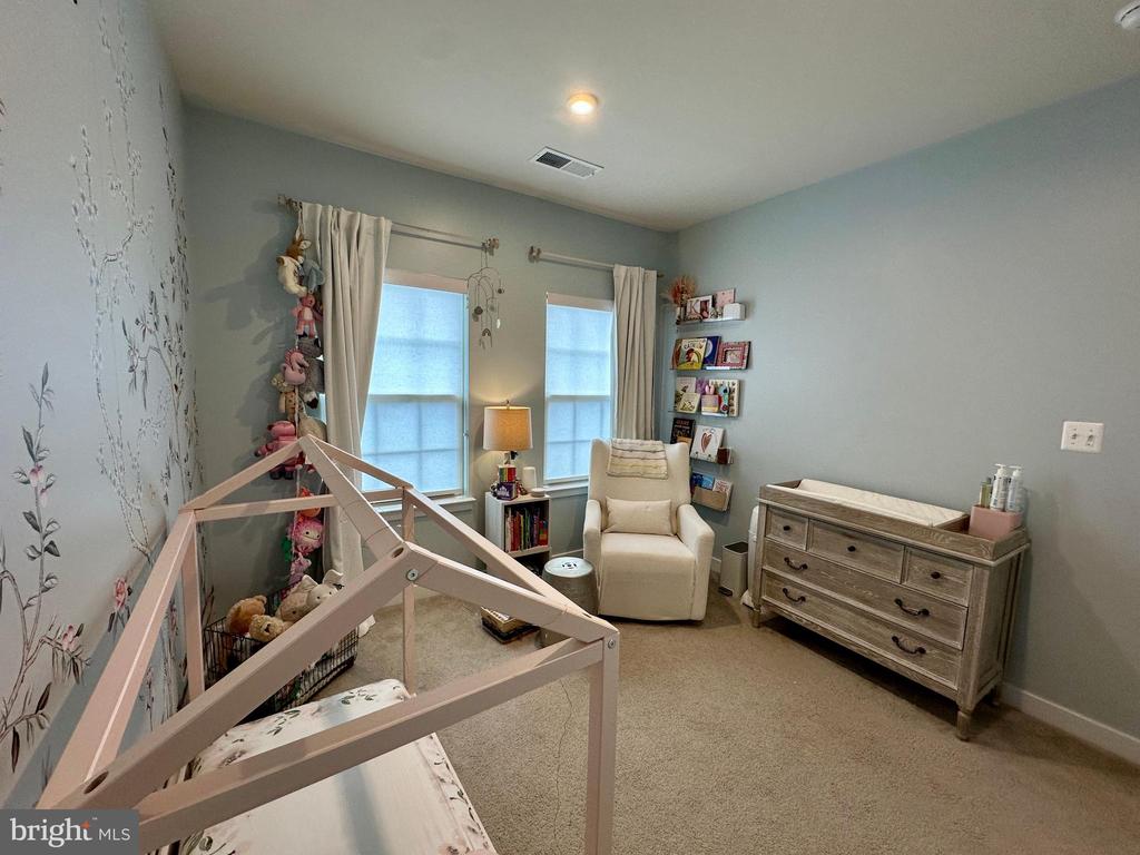 7013 VAN DUSEN RD