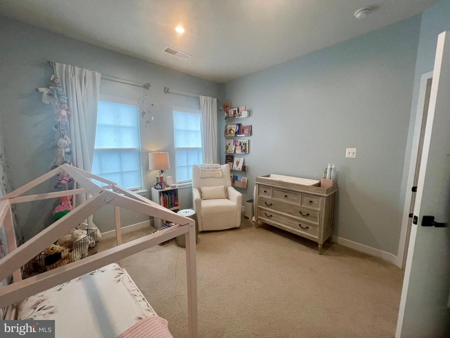 7013 VAN DUSEN RD