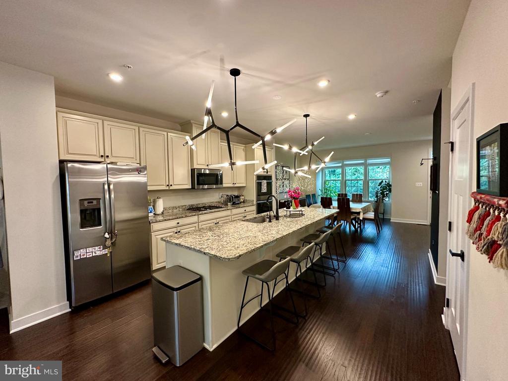 7013 VAN DUSEN RD