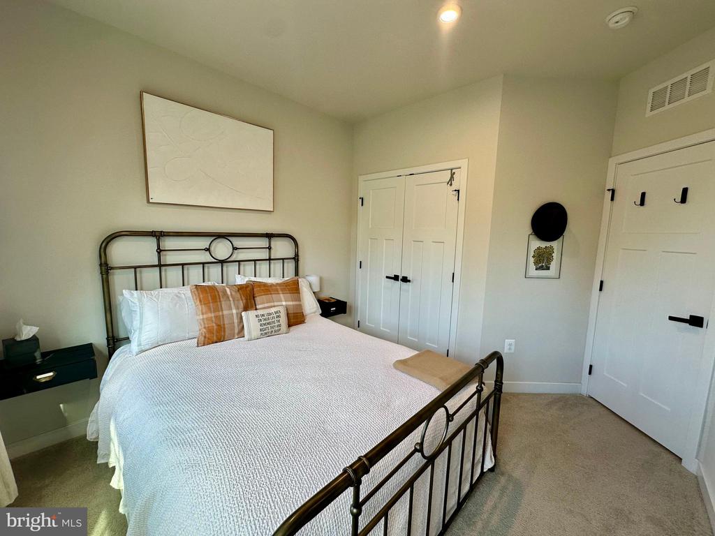7013 VAN DUSEN RD
