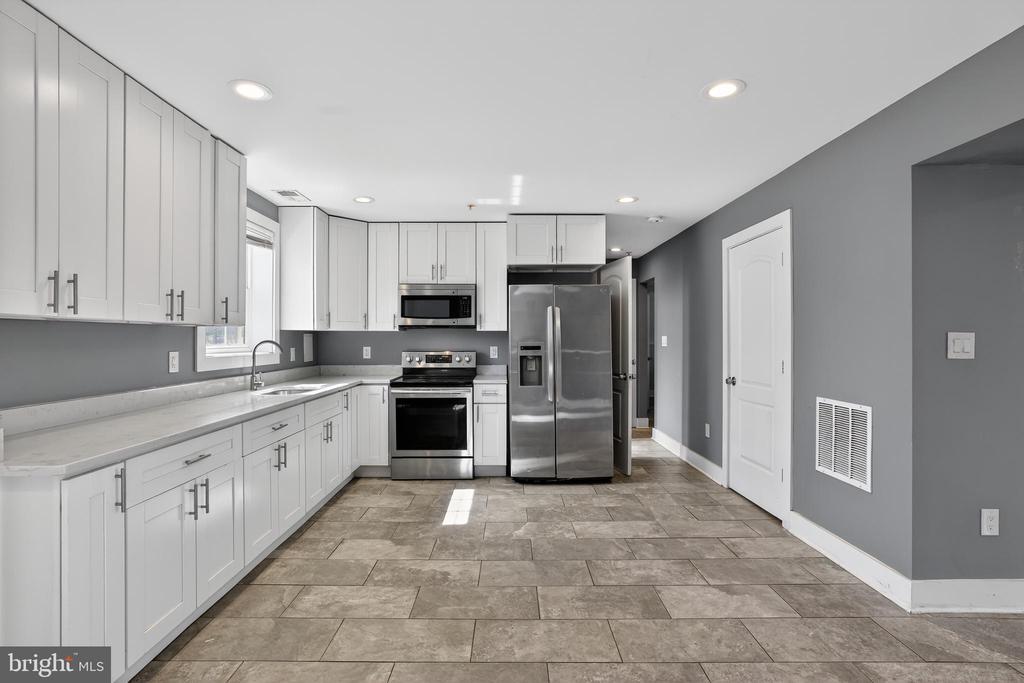 12626 HILLMEADE STATION DRIVE