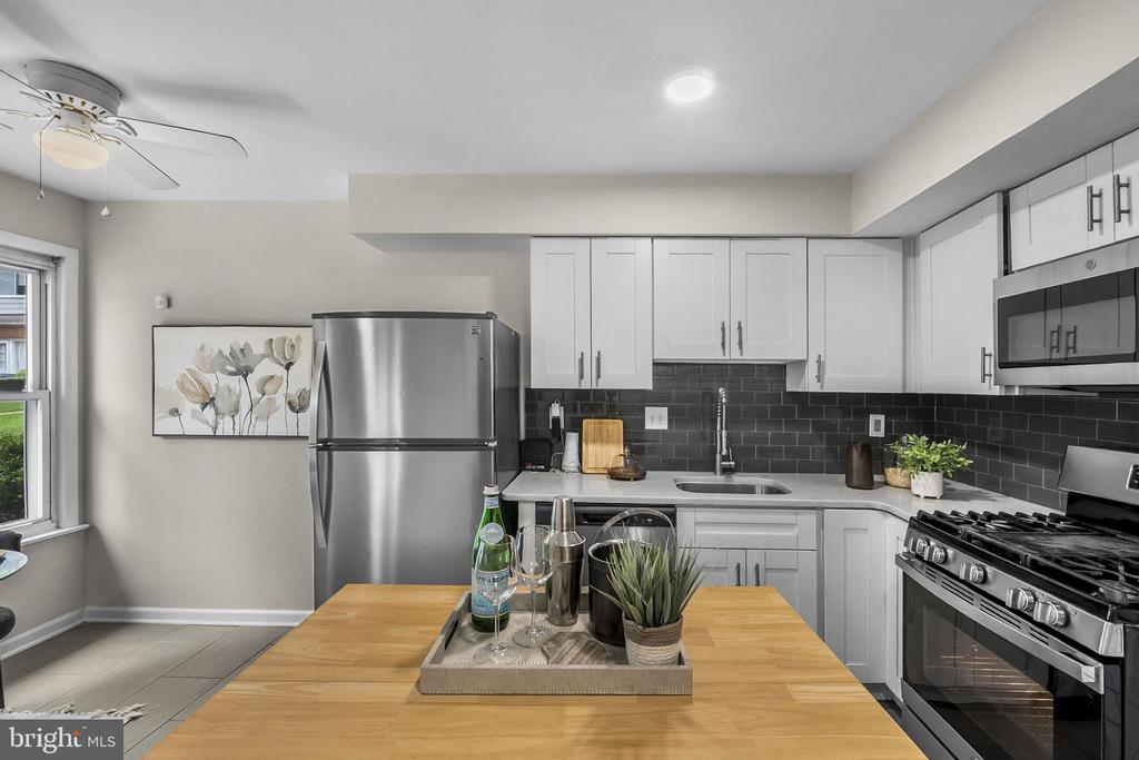 7608 LOTUS COURT
