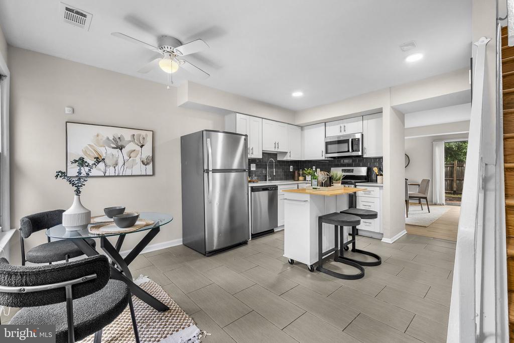 7608 LOTUS COURT
