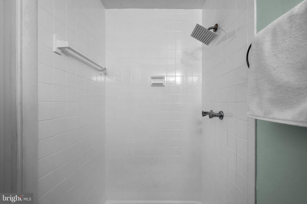 7608 LOTUS COURT