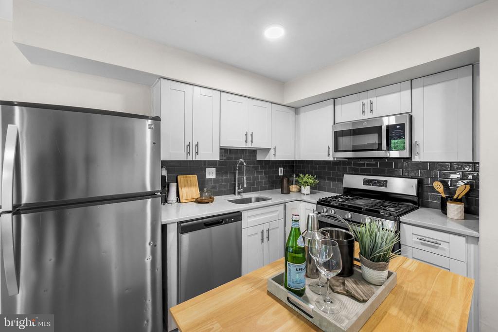 7608 LOTUS COURT