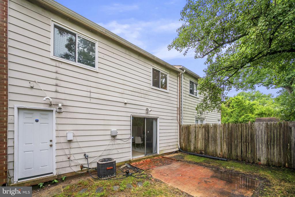 7608 LOTUS COURT