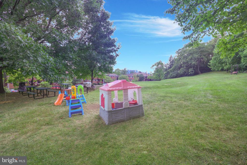 2700 DARTMOUTH RD #10