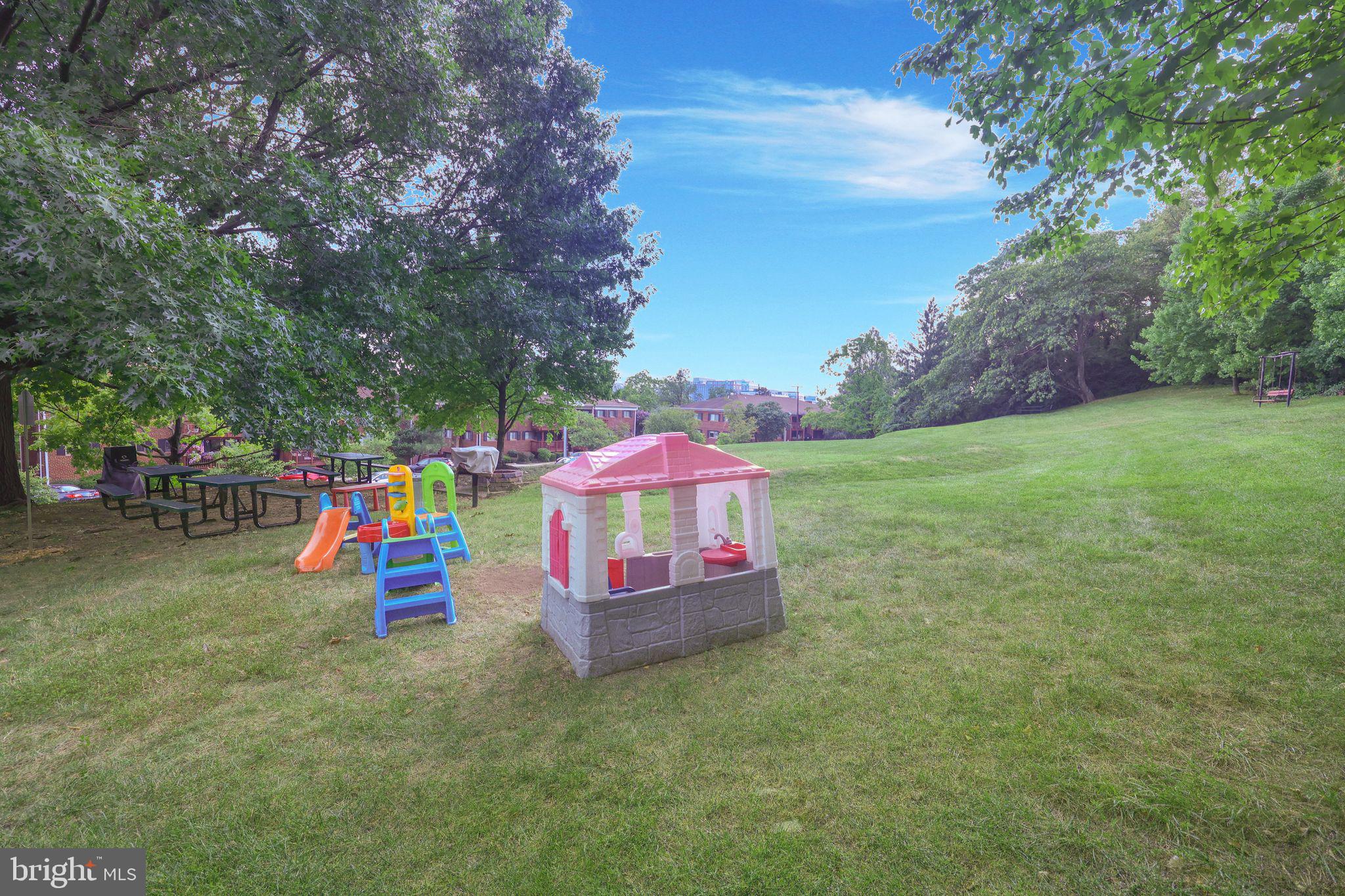 2700 DARTMOUTH RD #10