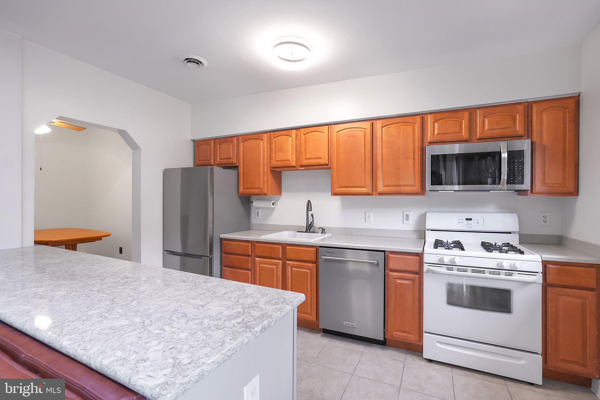 2700 DARTMOUTH RD #10