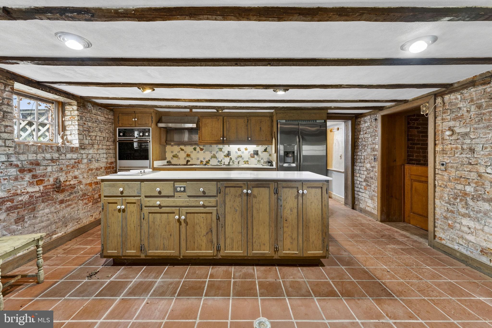 15499 LA GRANGE LANE