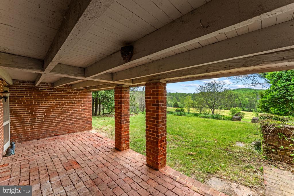 15499 LA GRANGE LANE