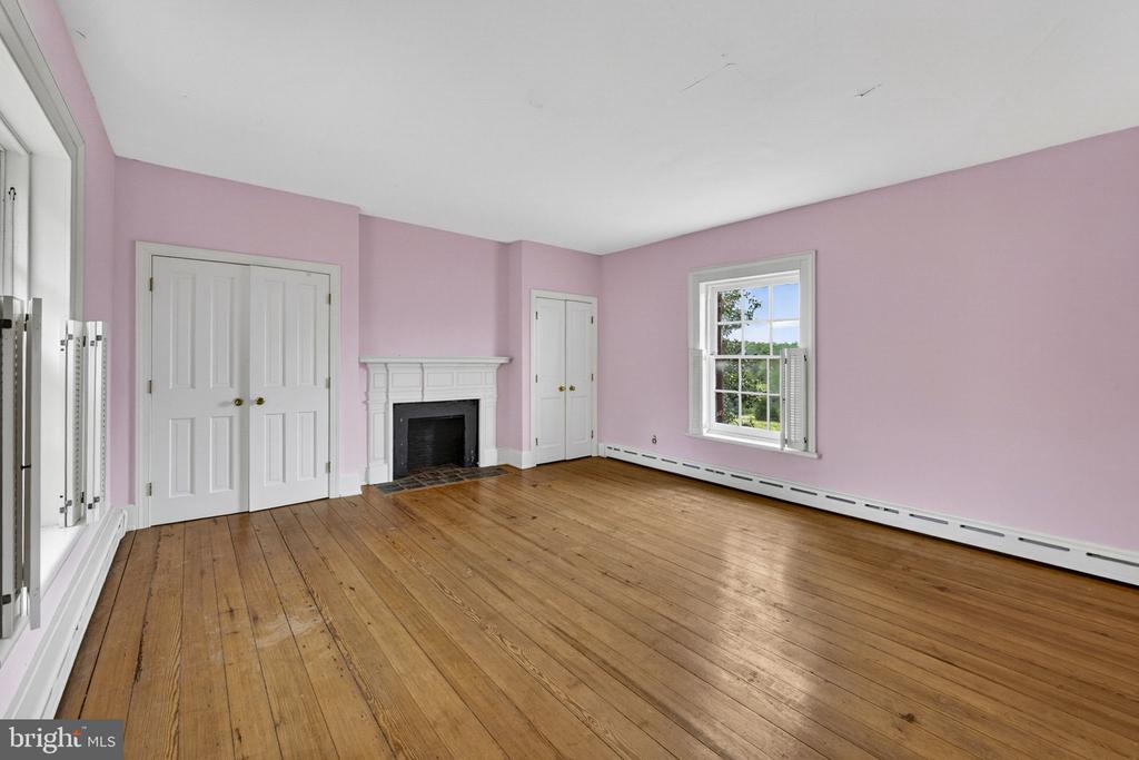 15499 LA GRANGE LANE
