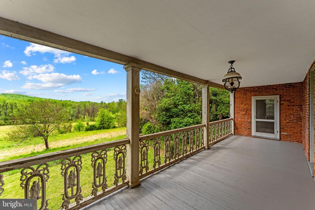 15499 LA GRANGE LANE
