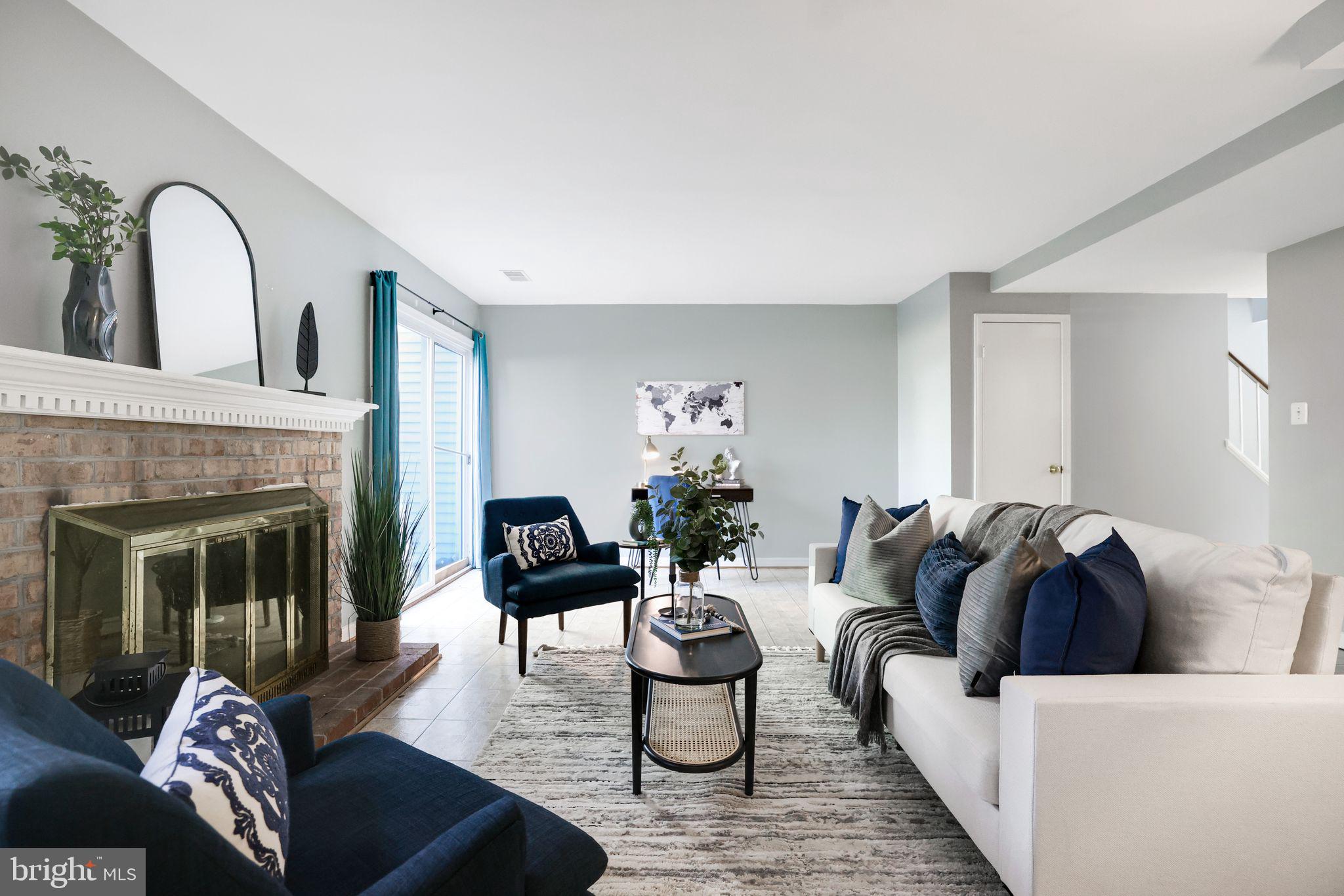 6143 GREEN HOLLOW COURT