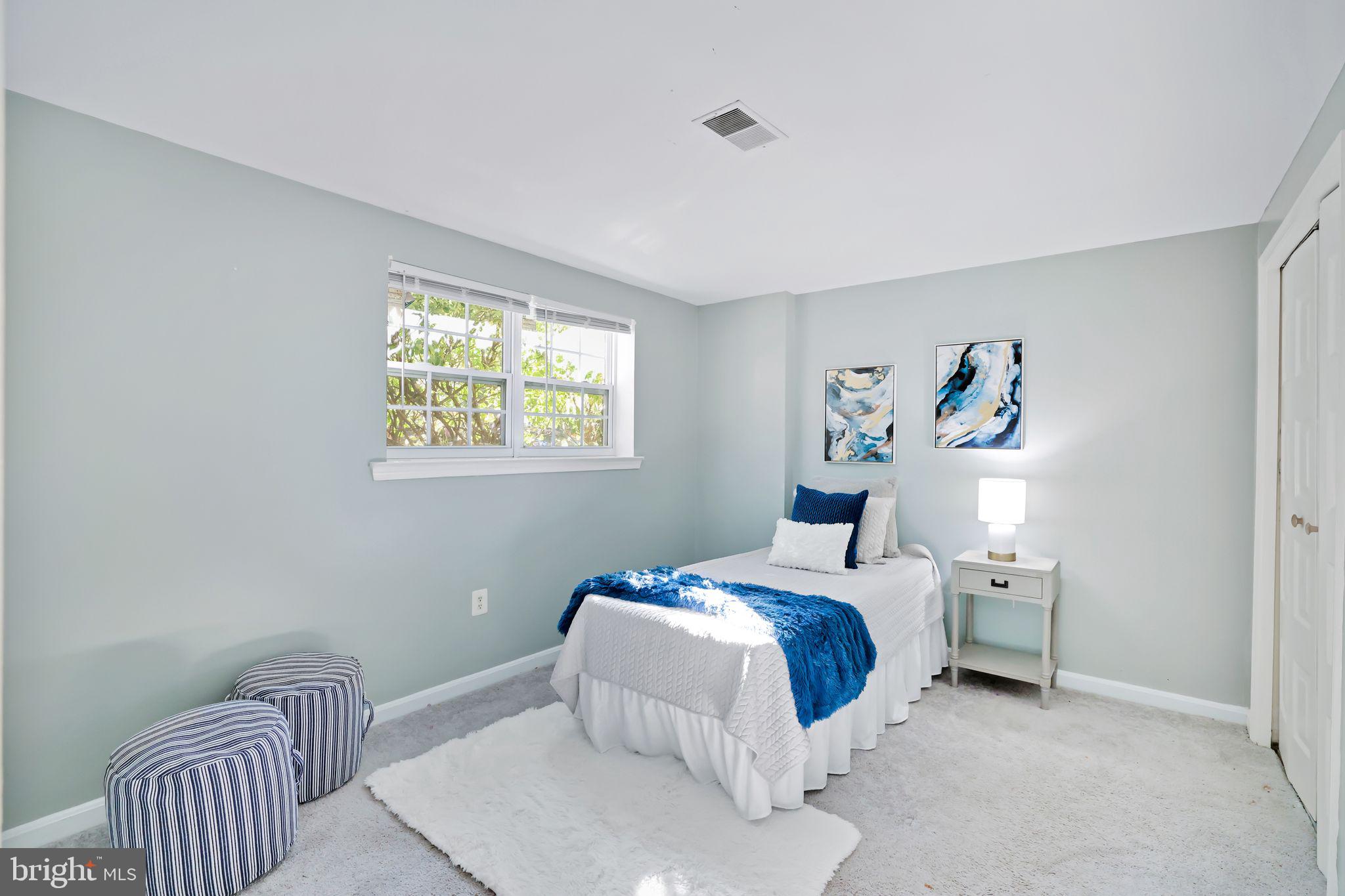 6143 GREEN HOLLOW COURT