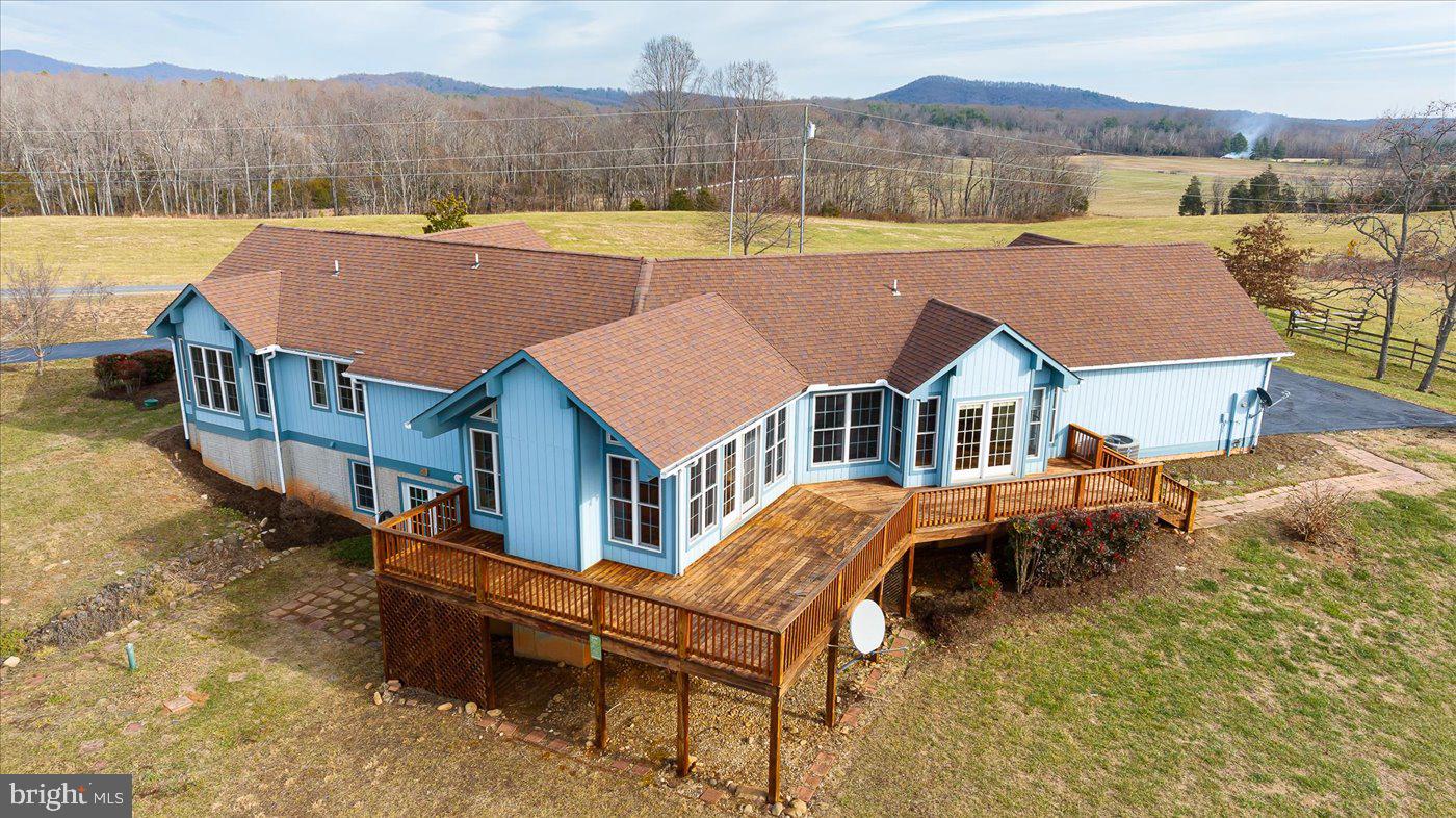 343 Middle River Road