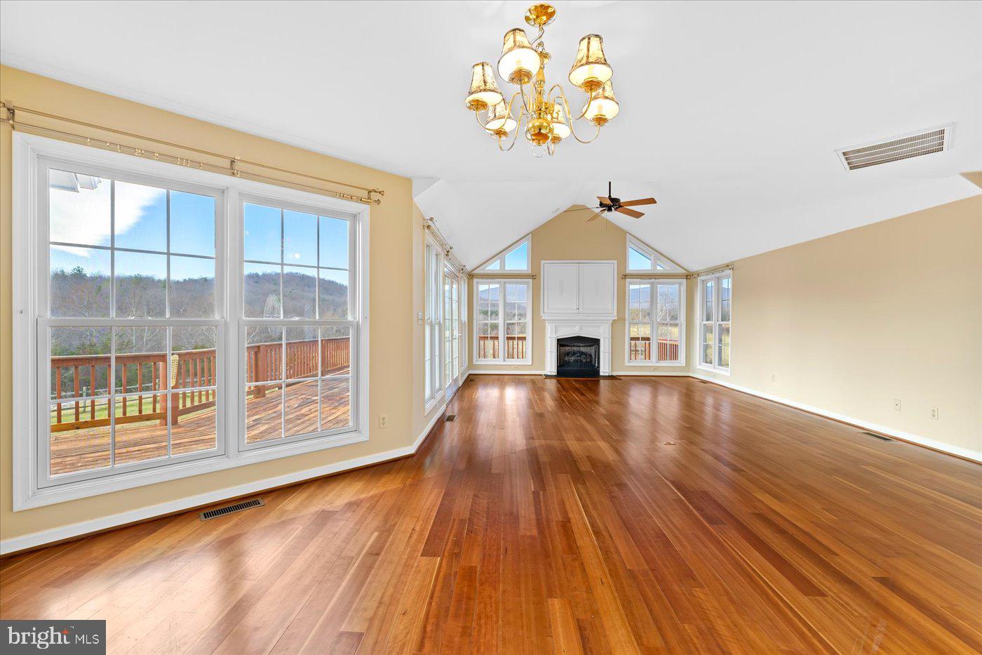 343 Middle River Road