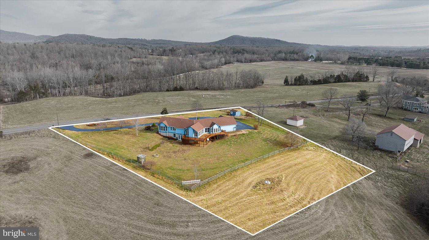 343 Middle River Road