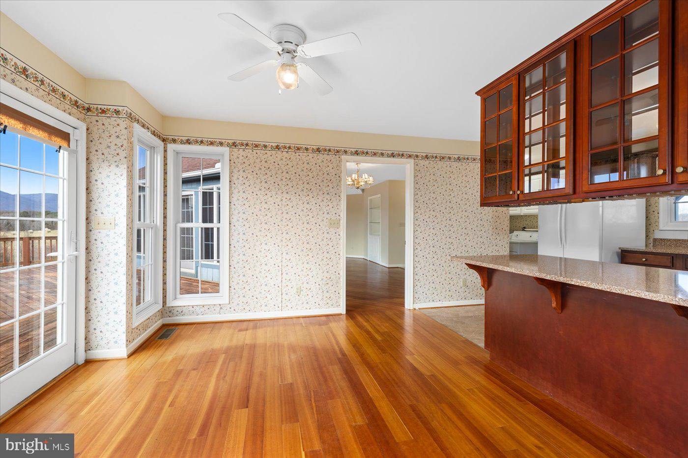 343 Middle River Road