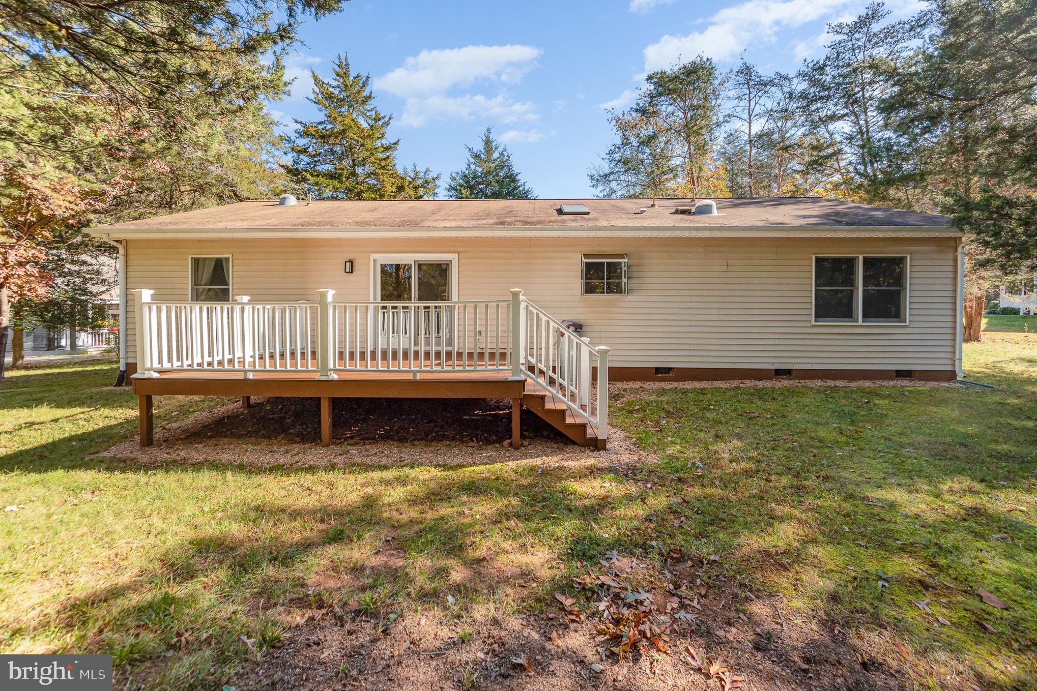 112 QUEENWOOD CT