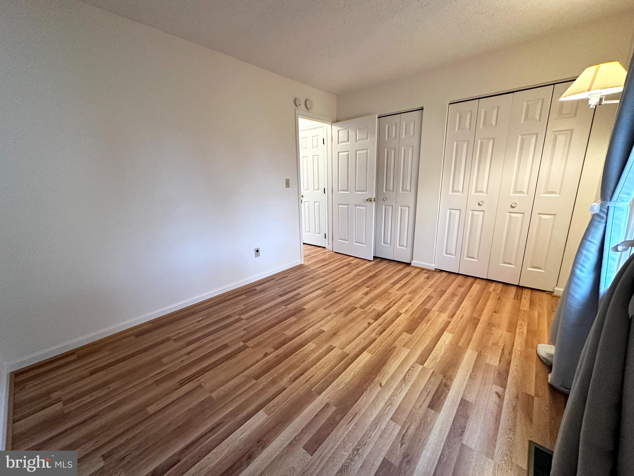 112 QUEENWOOD CT