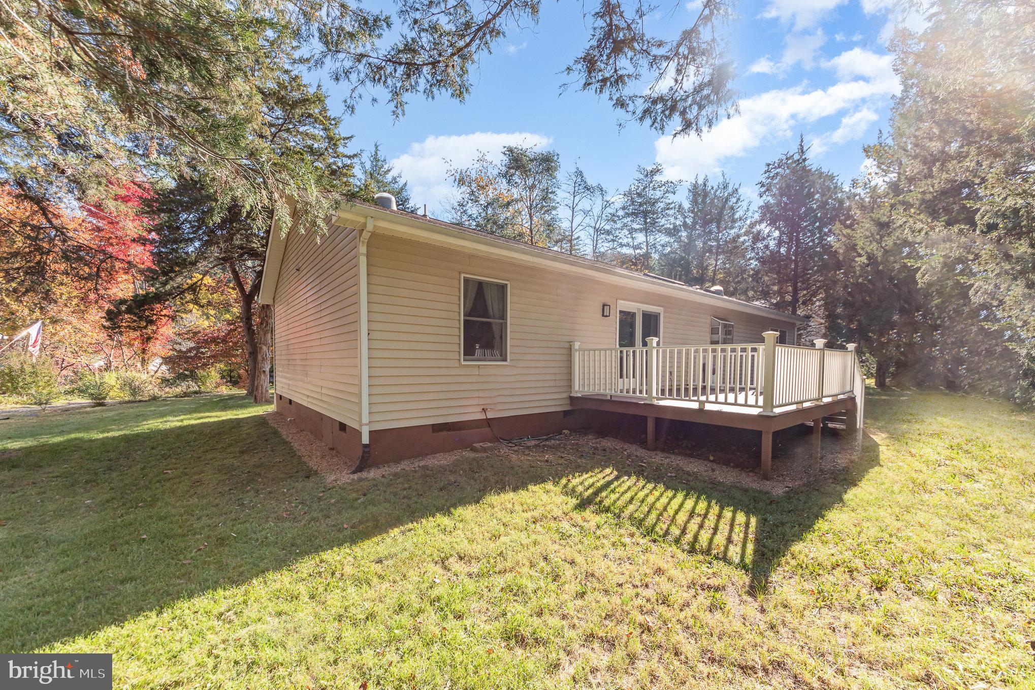 112 QUEENWOOD CT