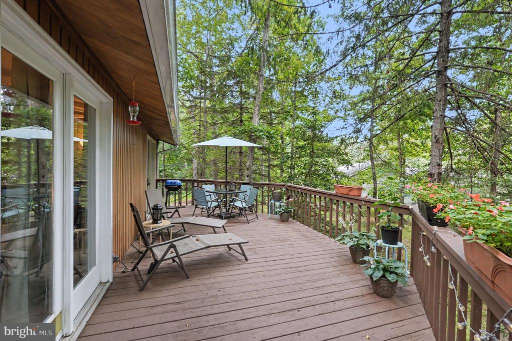 222 CREEKSIDE DRIVE