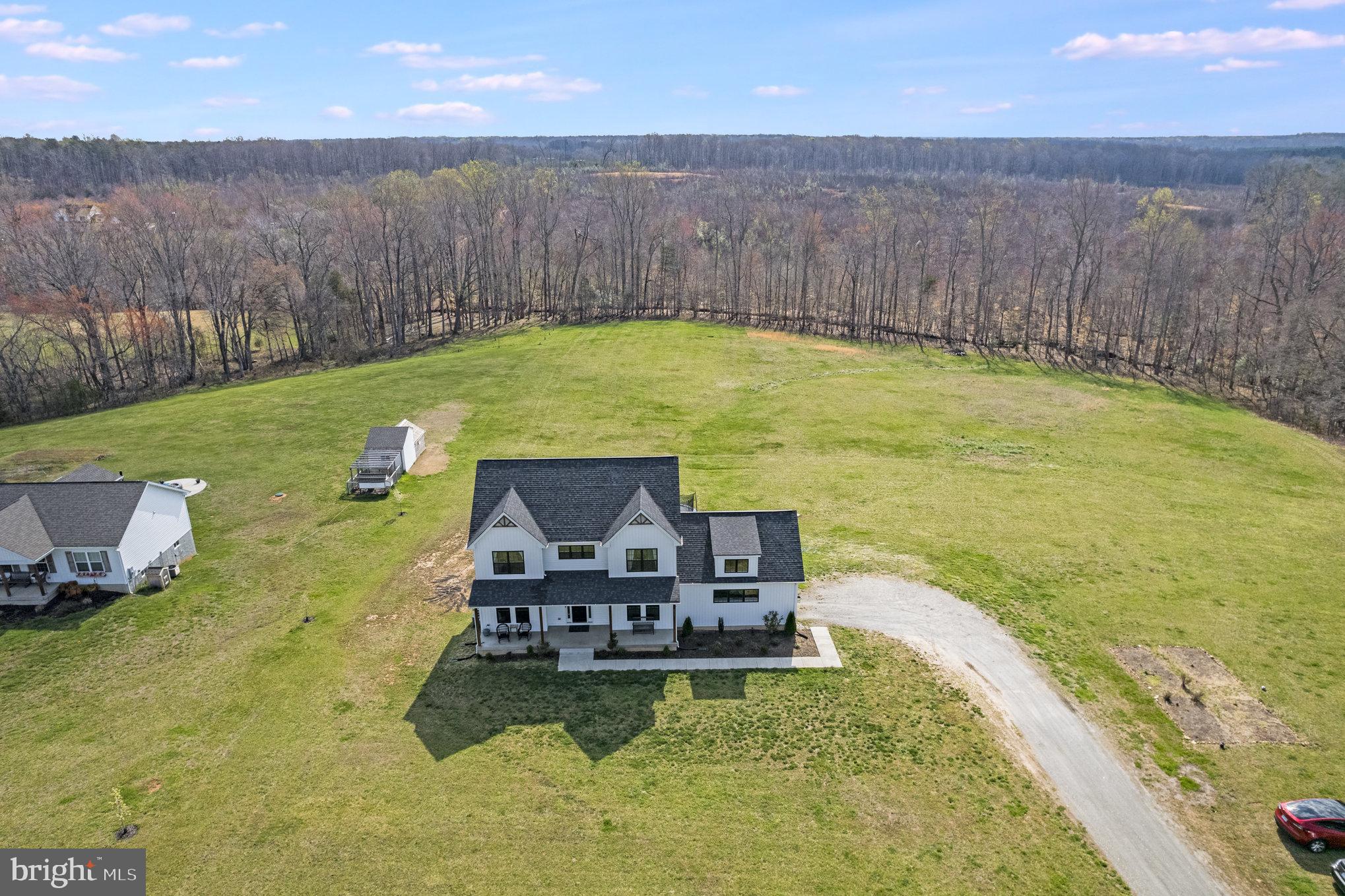 8821 Jennings Ln