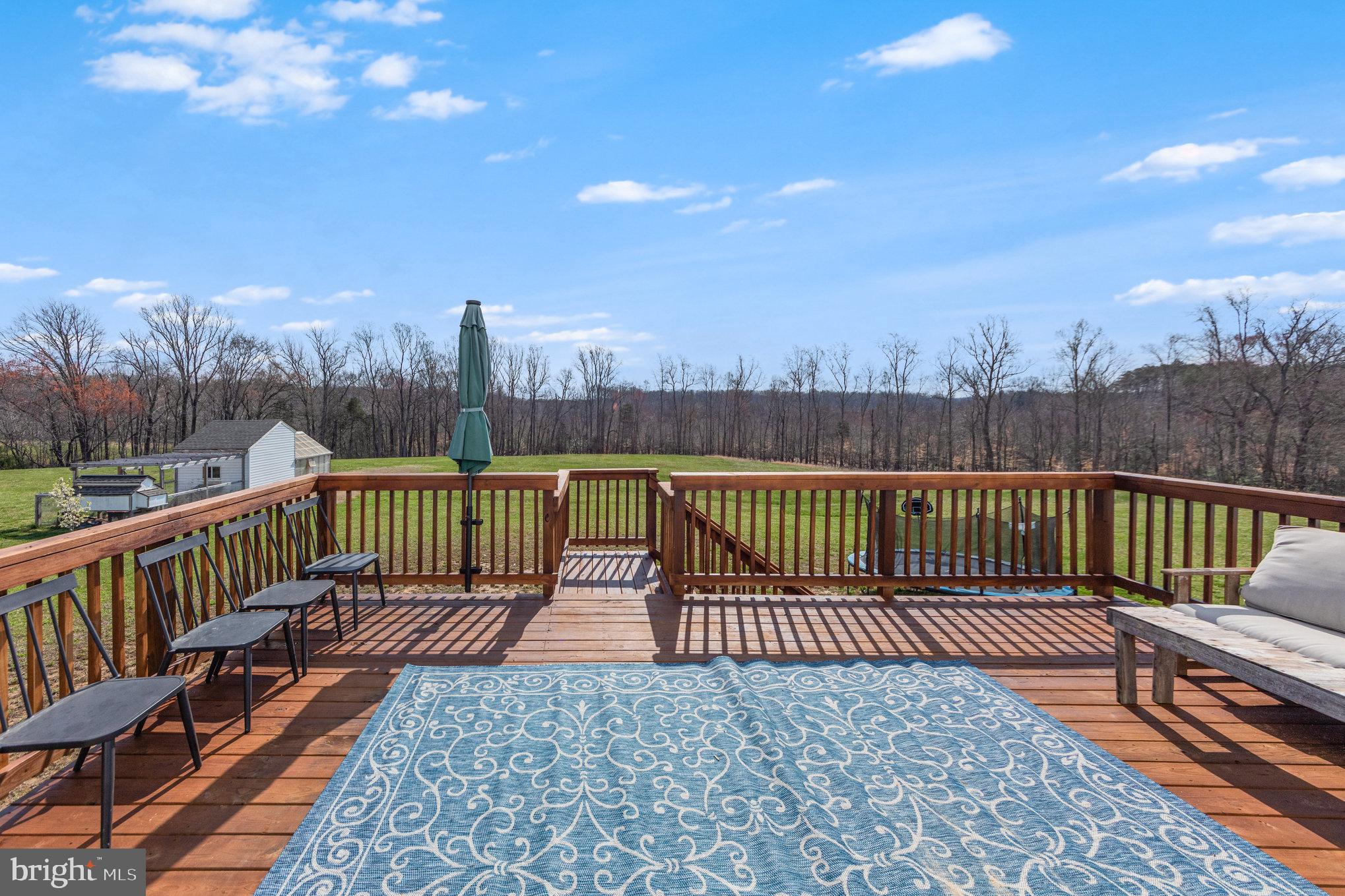 8821 Jennings Ln