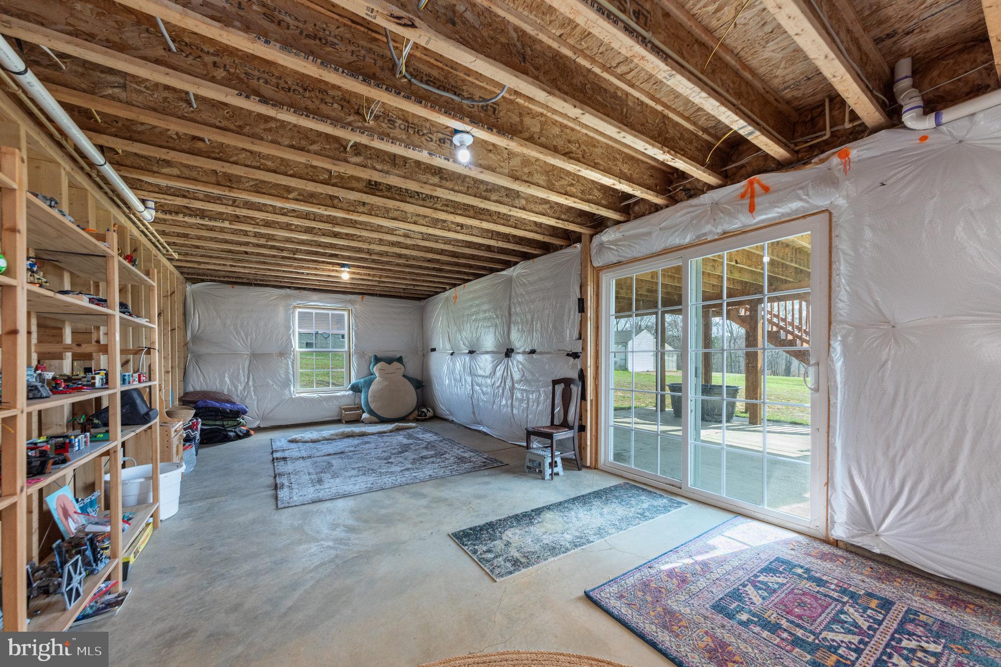 8821 Jennings Ln