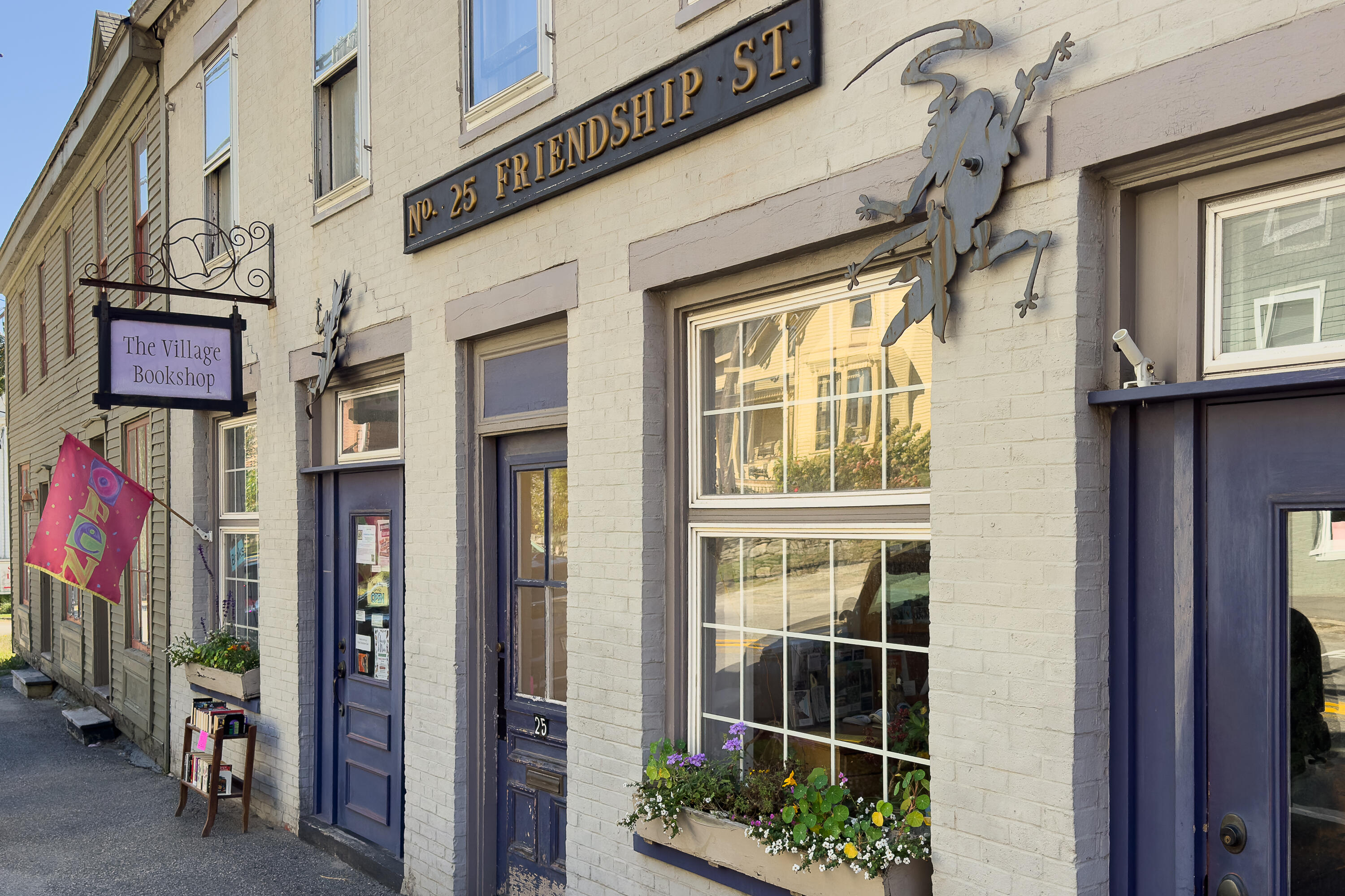 32 Friendship Road