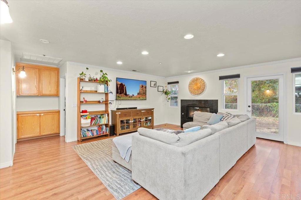 933 Silverbrook Drive