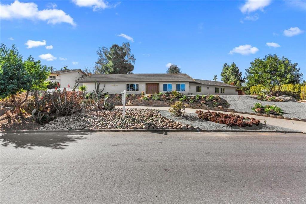 16220 Del Norte