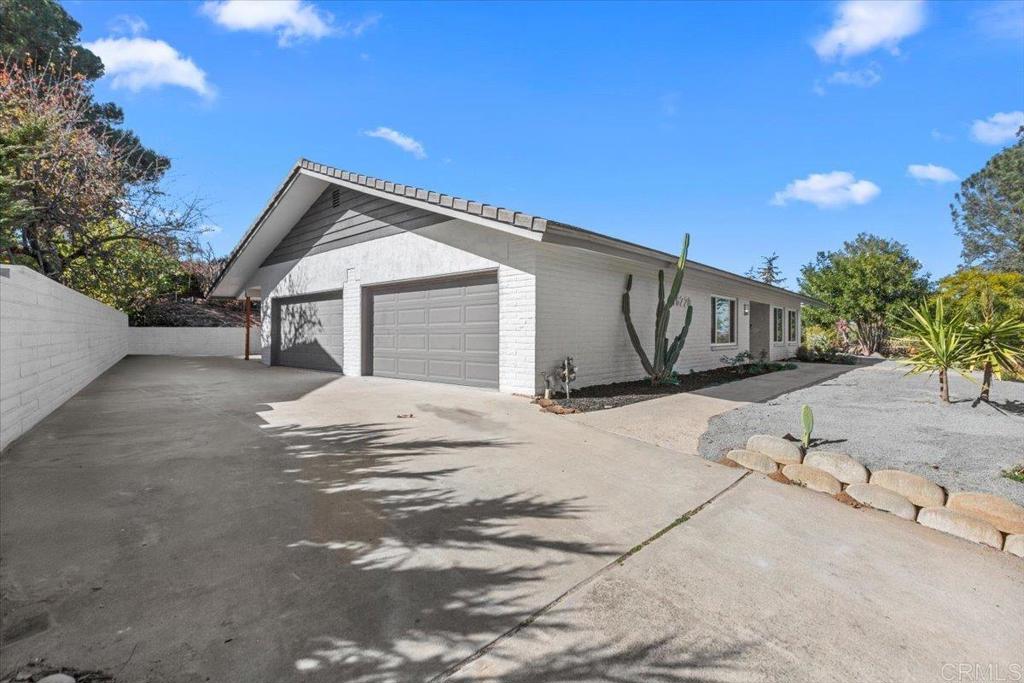 16220 Del Norte