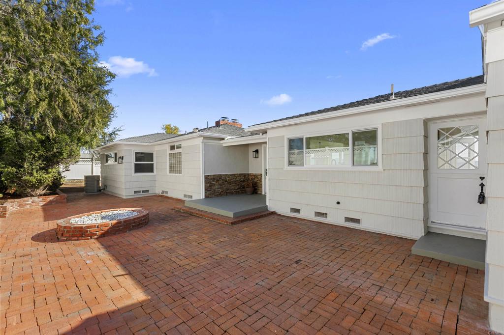 874 Hacienda Drive