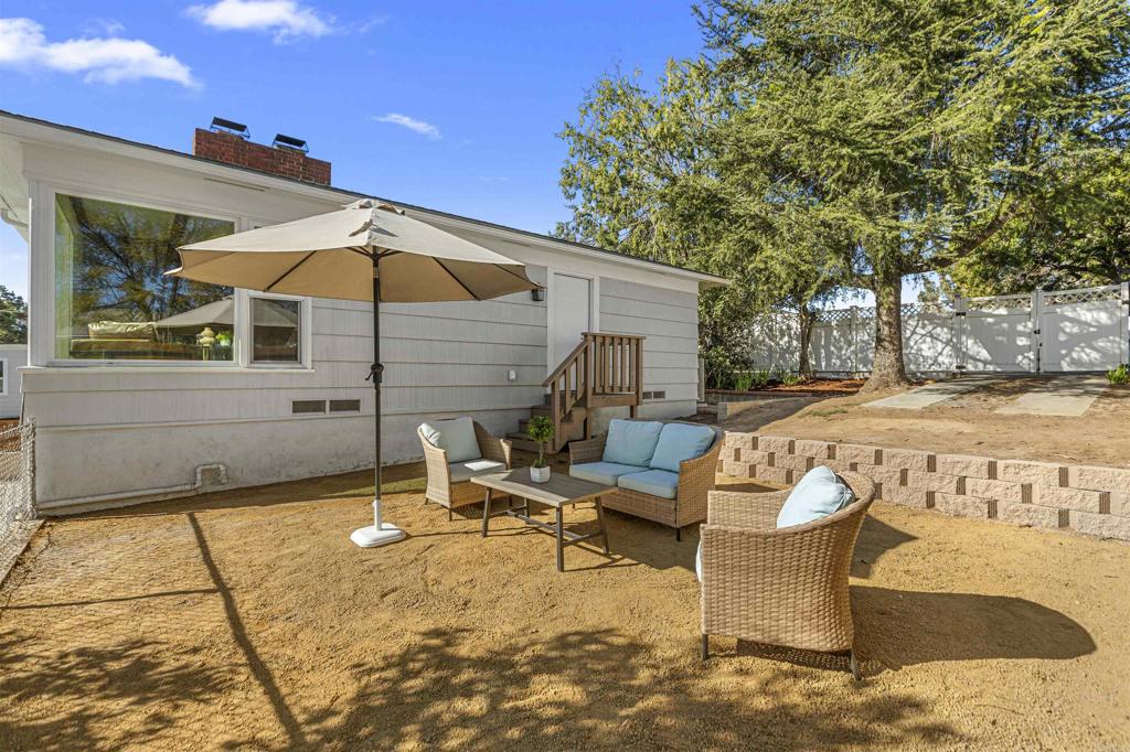 874 Hacienda Drive
