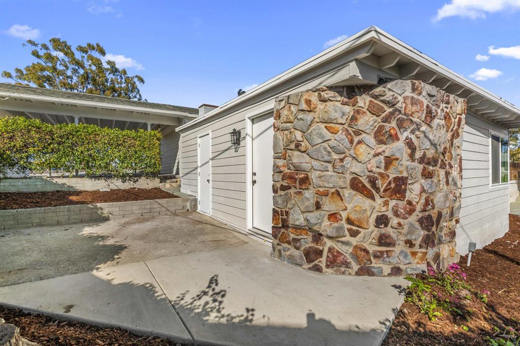 874 Hacienda Drive