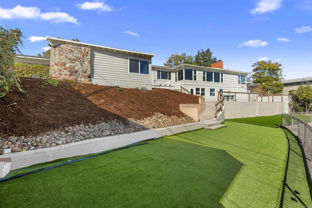 874 Hacienda Drive