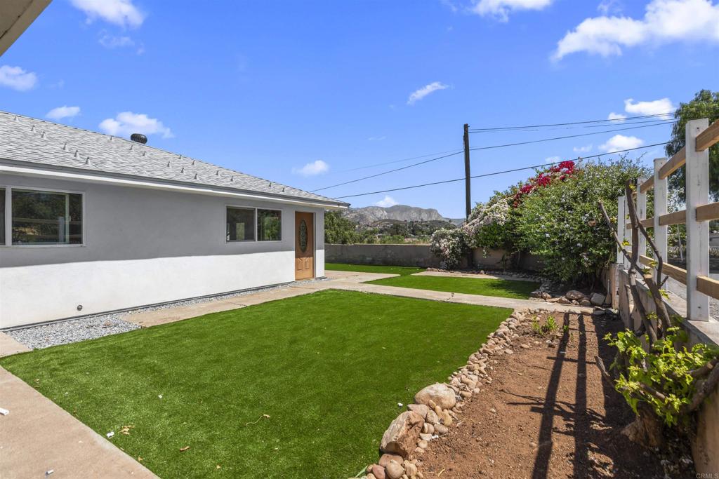 12752 Lindo Lane