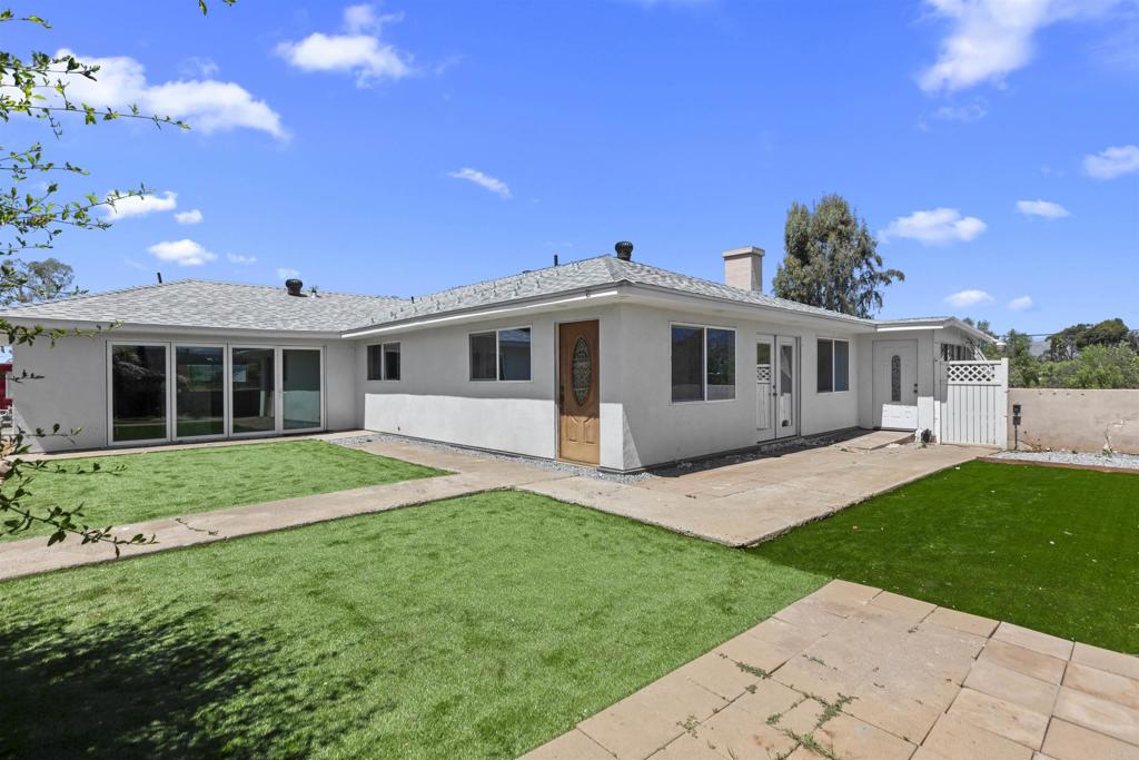 12752 Lindo Lane