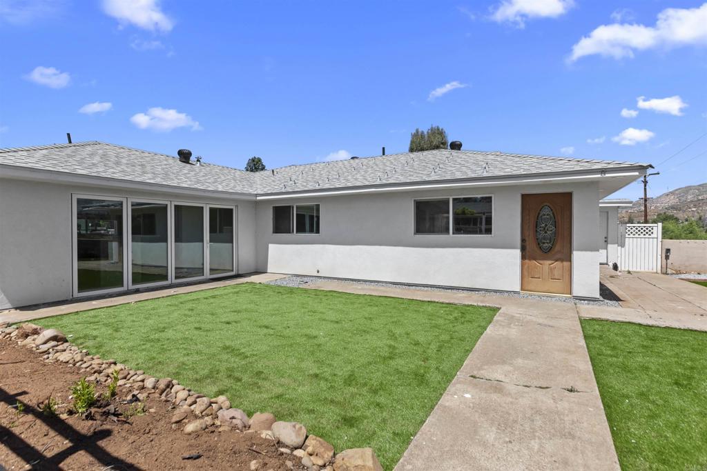 12752 Lindo Lane