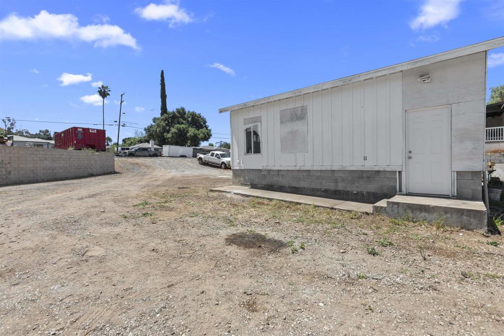 12752 Lindo Lane