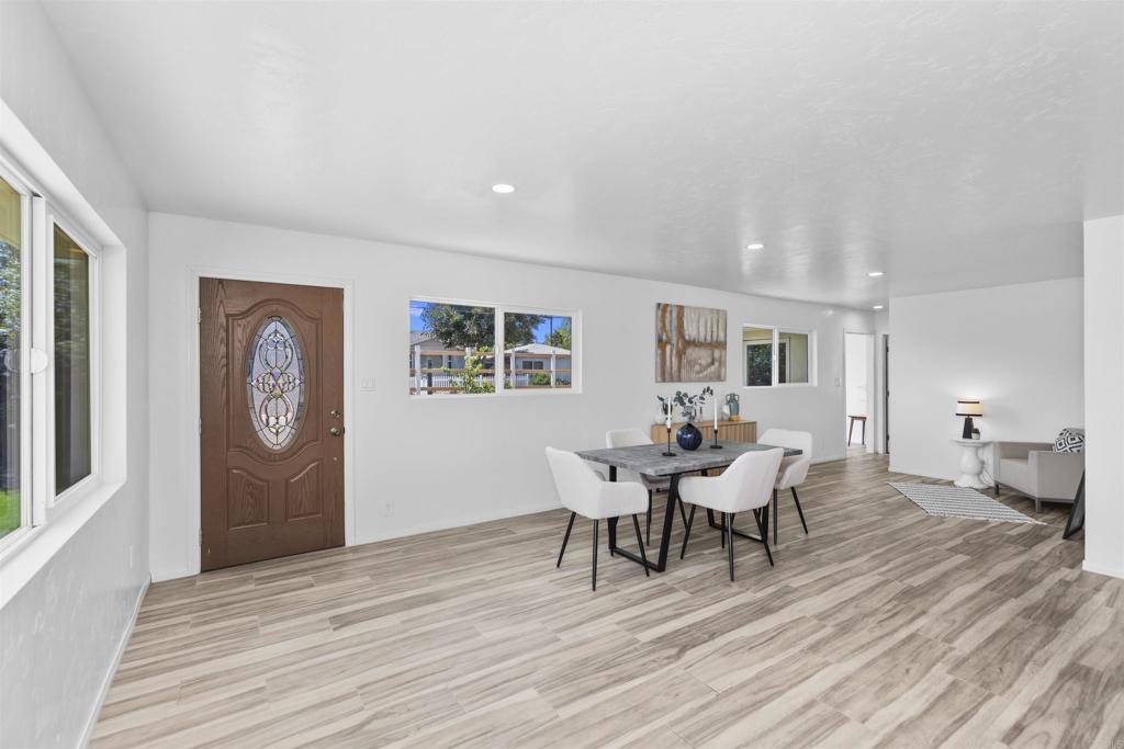 12752 Lindo Lane
